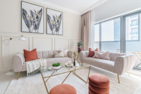 GuestReady - Beige Elegance in Business Bay